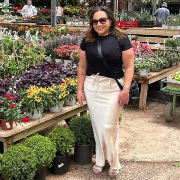 Eliane Sena visita o Jardim Botânico de Jerusalém